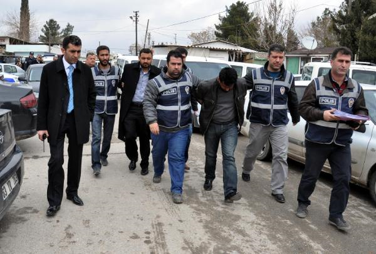 Cesedi Otoyola Atılan Tüccarın 2 Cinayet Şüphelisi Tutuklandı