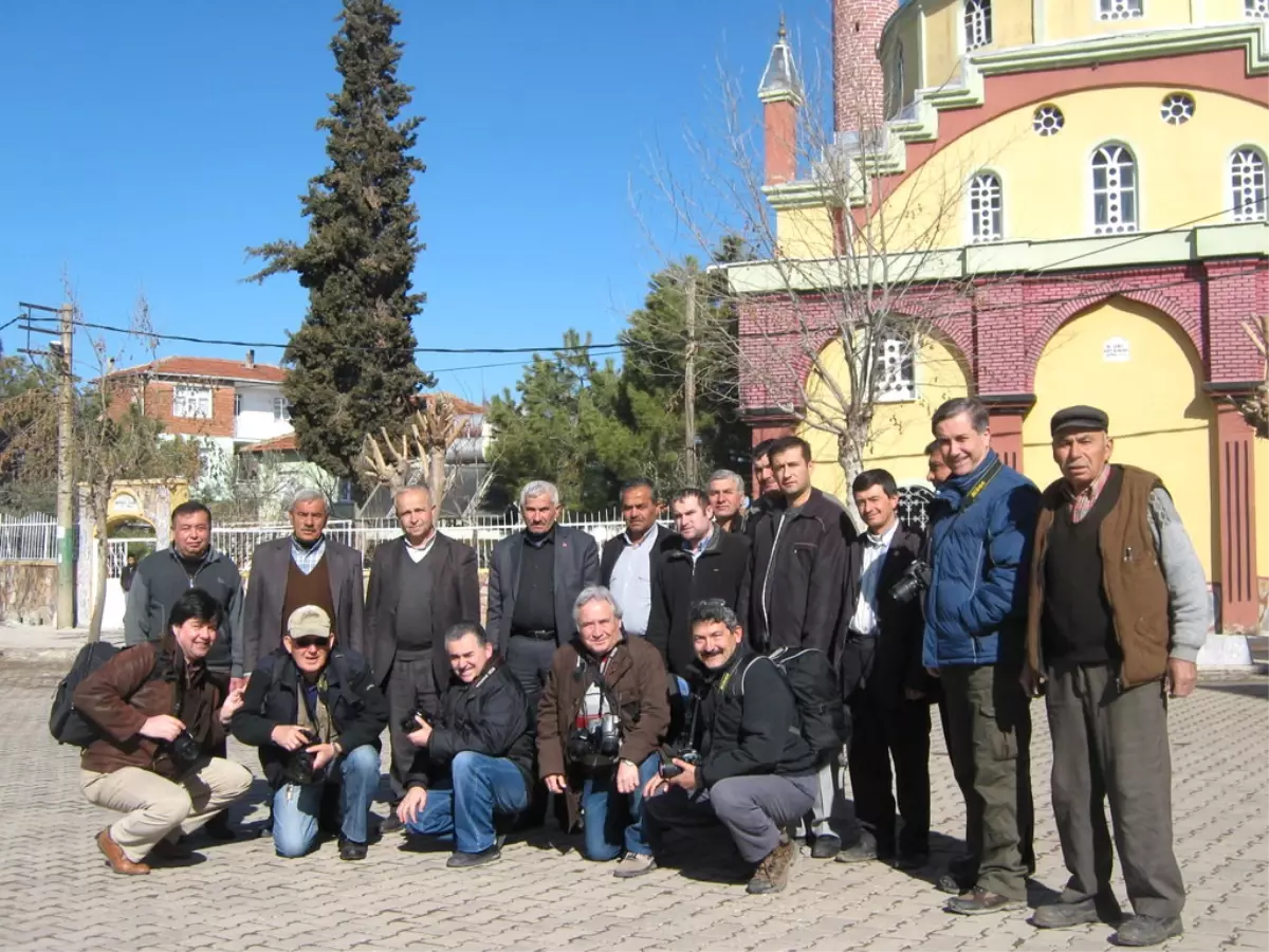 Doğa Fotoğrafçılarından Sandal Beldesine Ziyaret