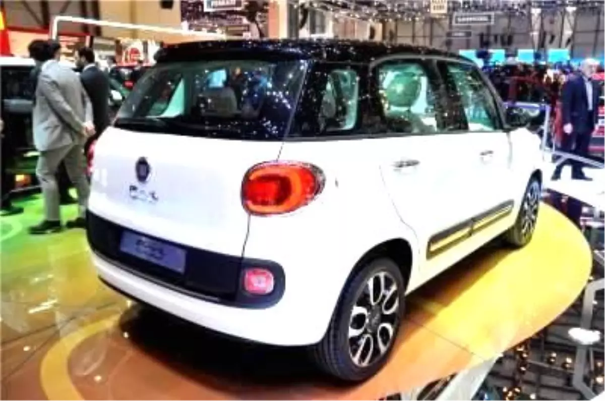 Fiat 500l Cenevre Otomobil Fuarı\'nda Tanıtıldı!