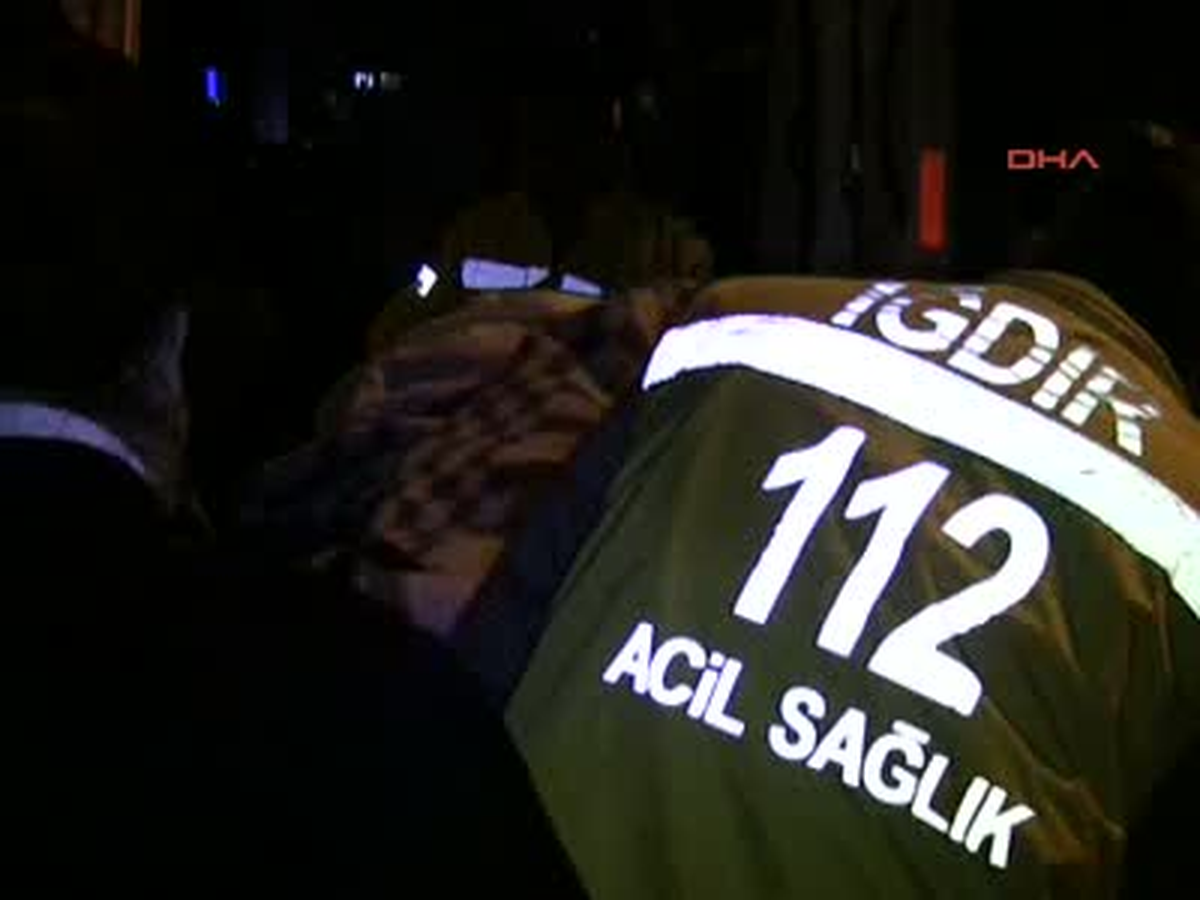 Iğdır\'da Sağlık Ekibi ile Hasta, Mahsur Kaldı