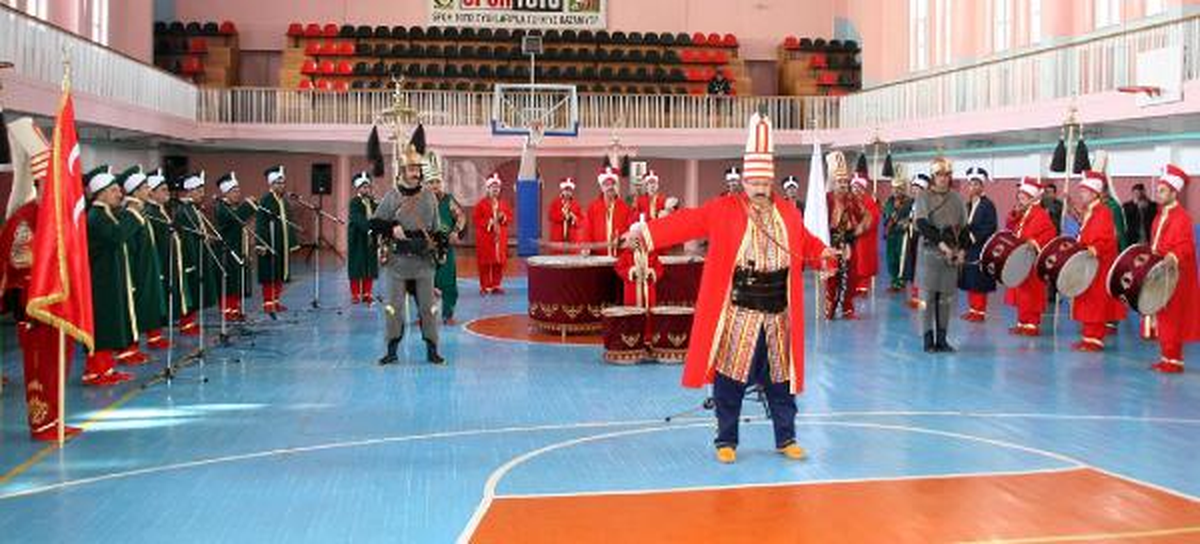 İmam, Müezzin, Zabıta ve Polisten Oluşan Mehter Takımı