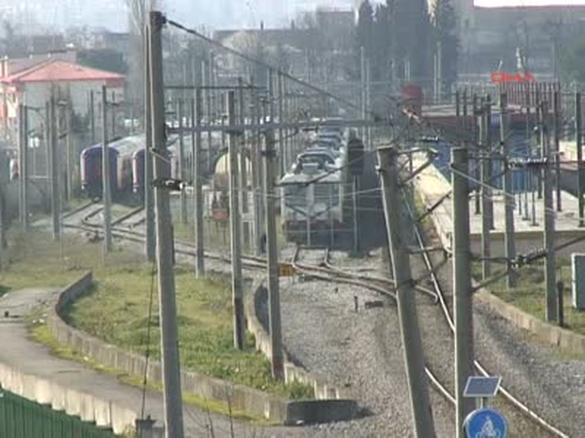 İzmit Garı Tren Parkına Dönüştü