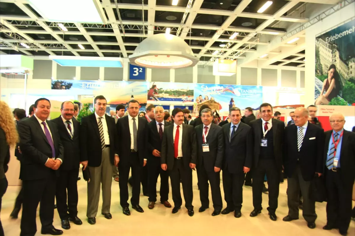 Kuşadası Belediyesi Berlin\'e Çıkartma Yaptı