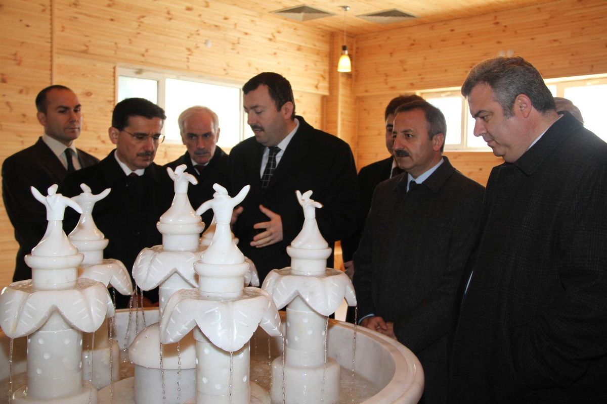 Vali Topaca, Derince'de İncelemelerde Bulundu