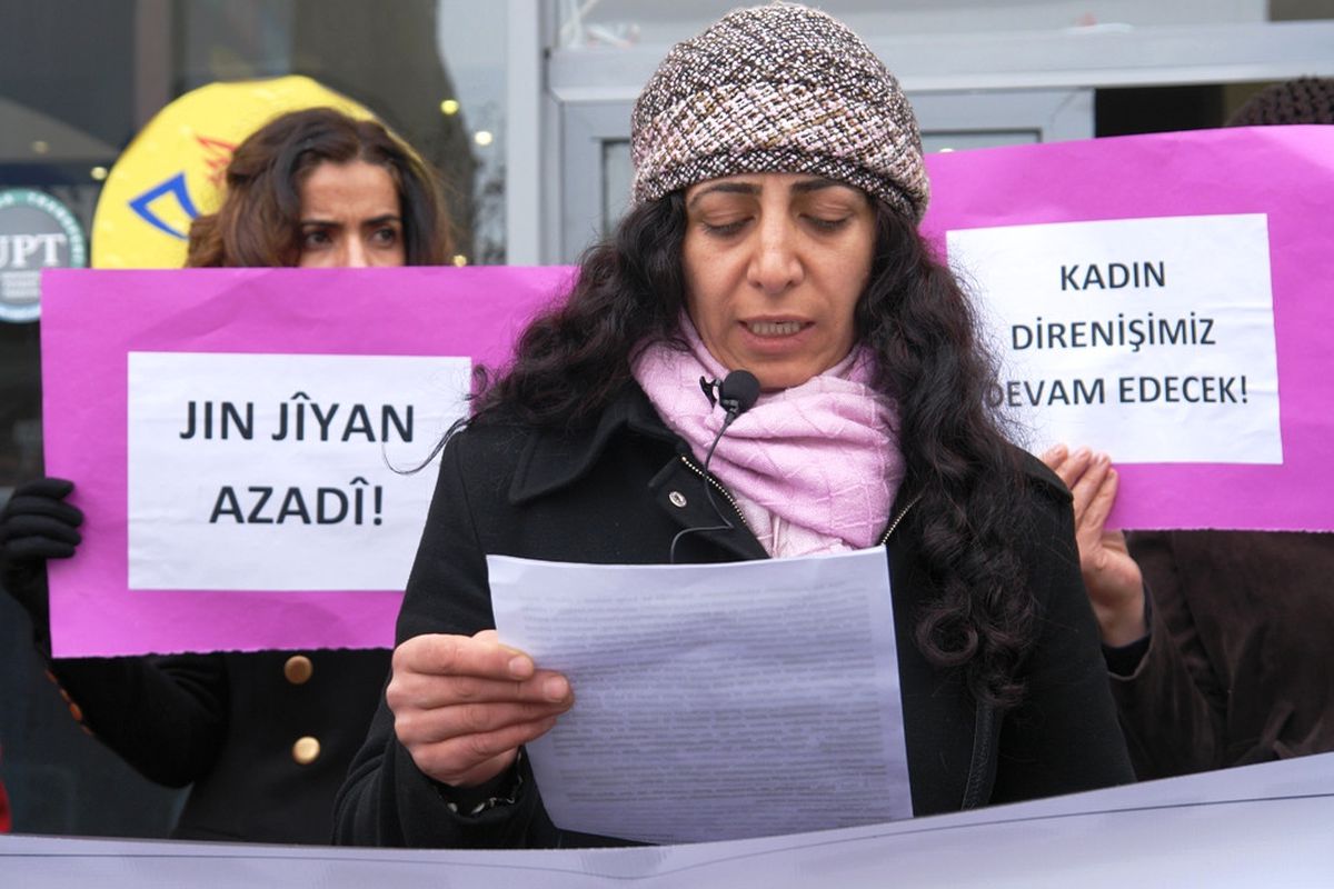 Van\'dan Tutuklu KESK Üyesi Kadınlara 8 Mart Kadınlar Günü Kartı