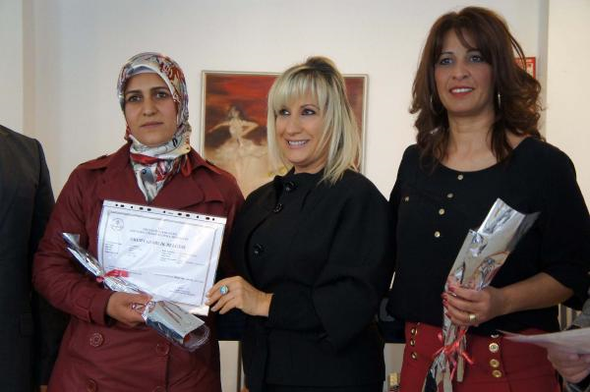 Depremzede Kadınlara Okur Yazarlık Sertifikası