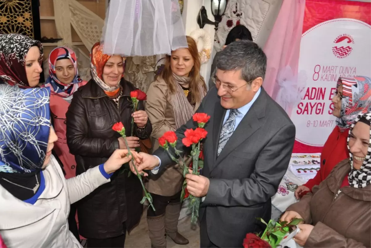 Dünya Kadınlar Günü Renkli Etkinliklerle Kutlandı