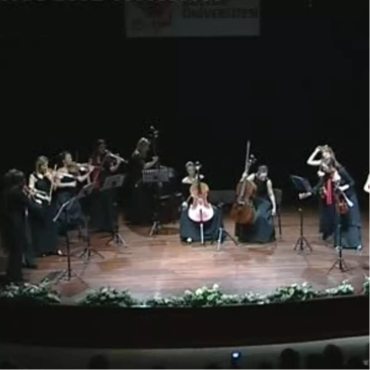 \'Feministanbul\' İlk Konserini Verdi