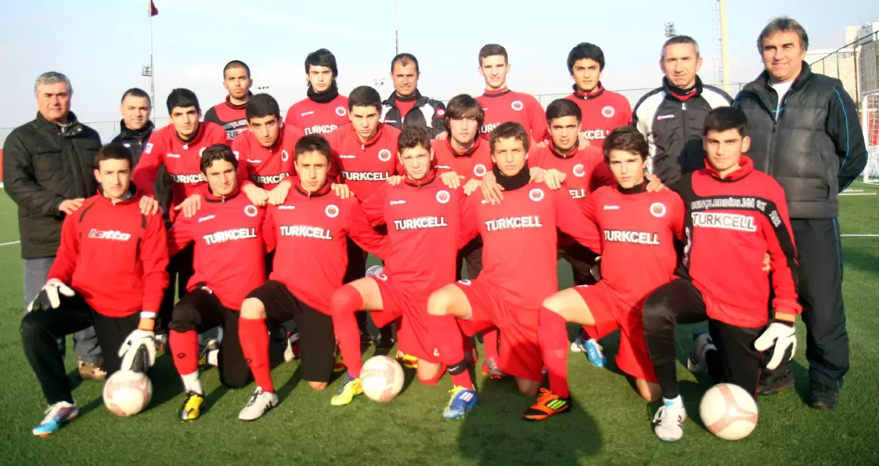 Gençlerbirliği U-18 Takımı Finale Yükseldi