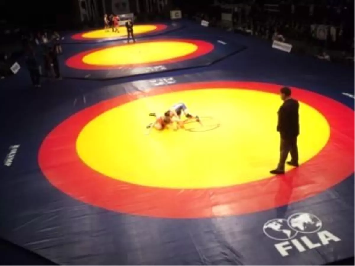 Güreşte İkinci Bronz Madalya, Peker'den