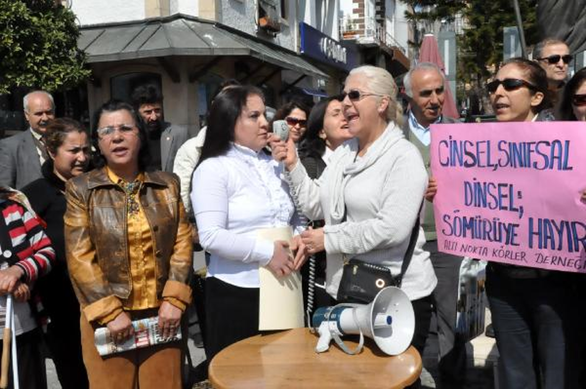 Kadınlar Günü\'ne 6 Nokta Alfabeli Basın Açıklaması