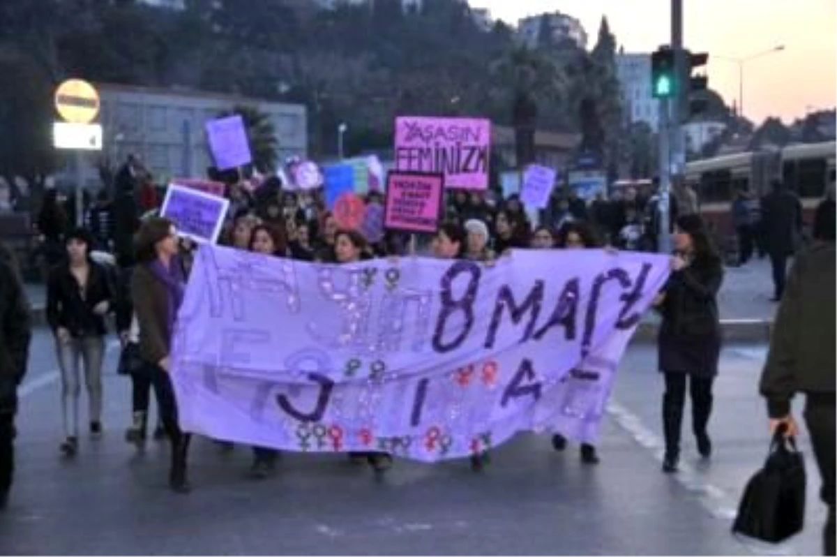 Kadınlardan 8 Mart Protestosu