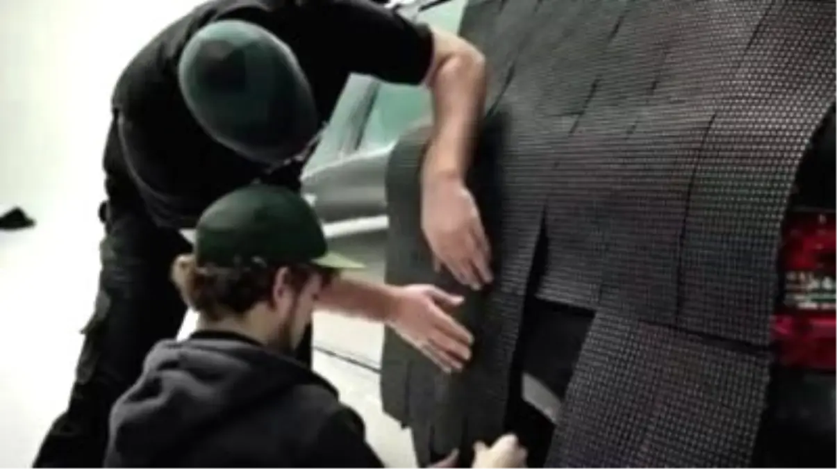 Mercedes\'ten Görünmez Araba