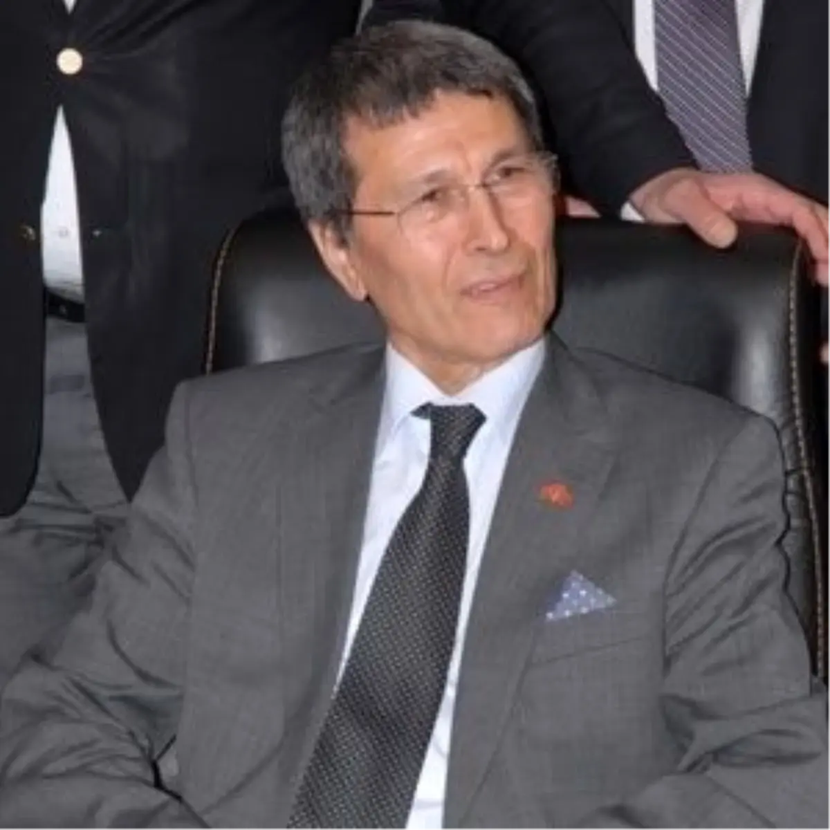 MHP\'li Halaçoğlu\'ndan, Bakan Davutoğlu\'na Kürecik Soruları