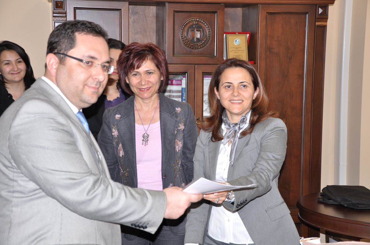 Milas AK Parti İlçe Başkanı Demir Mazbatasını Aldı