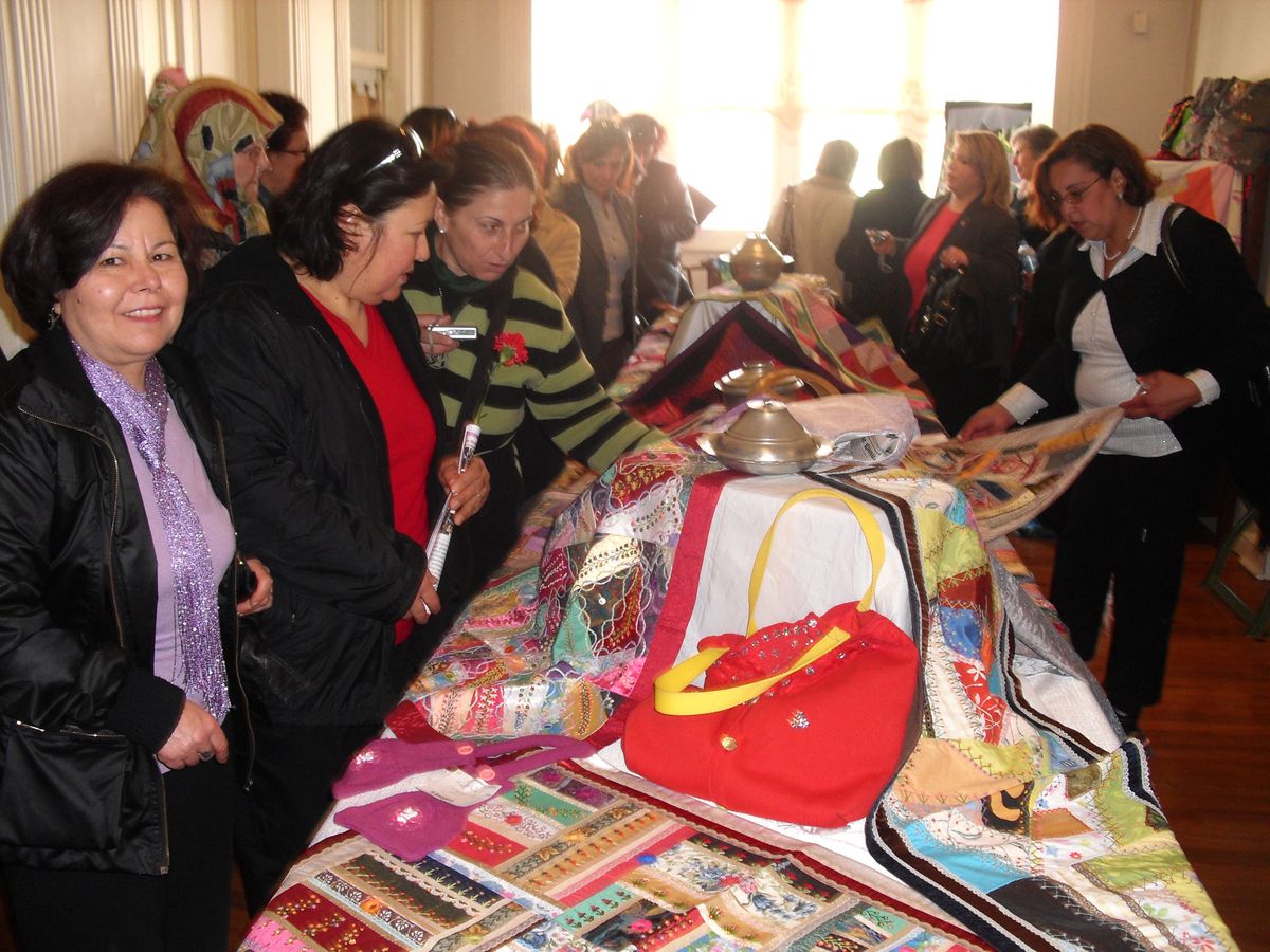 Söke\'de 4 Kadın Kuzenden El Sanatları Sergisi