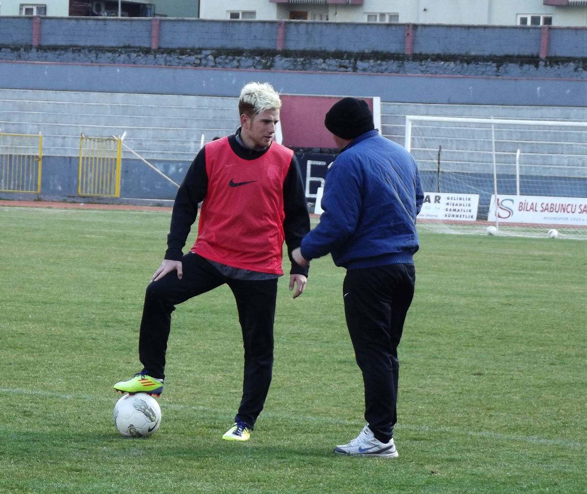 Umut Kaya Almanya'da Tedavi Olacak