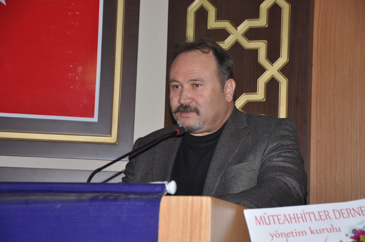 Umuteli\'nde Başkan Rasim Solmaz Güven Tazeledi