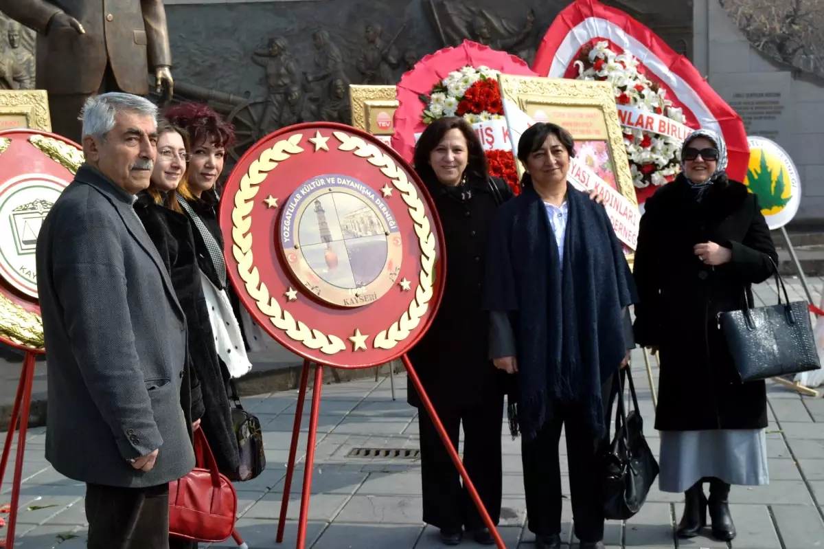 Yozgatlılar Derneği\'nden Emekçi Kadınlar Günü Kutlaması