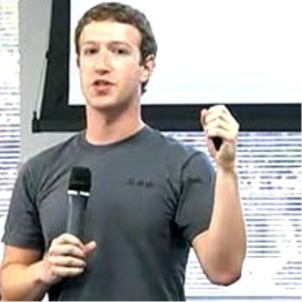 Zuckerberg: O Kadar da Zengin Değilmiş!