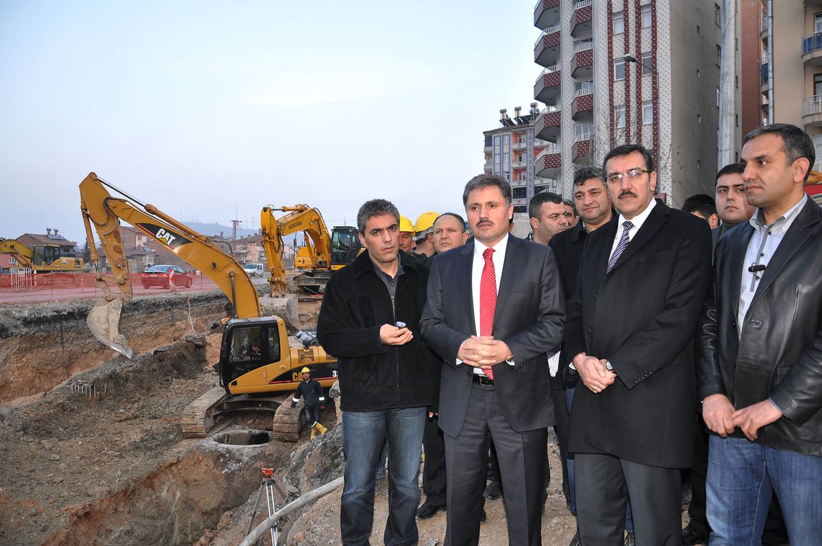 Başkan Çakır, Battalgazi Kavşağı\'ndaki Çalışmaları Yerinde İnceledi