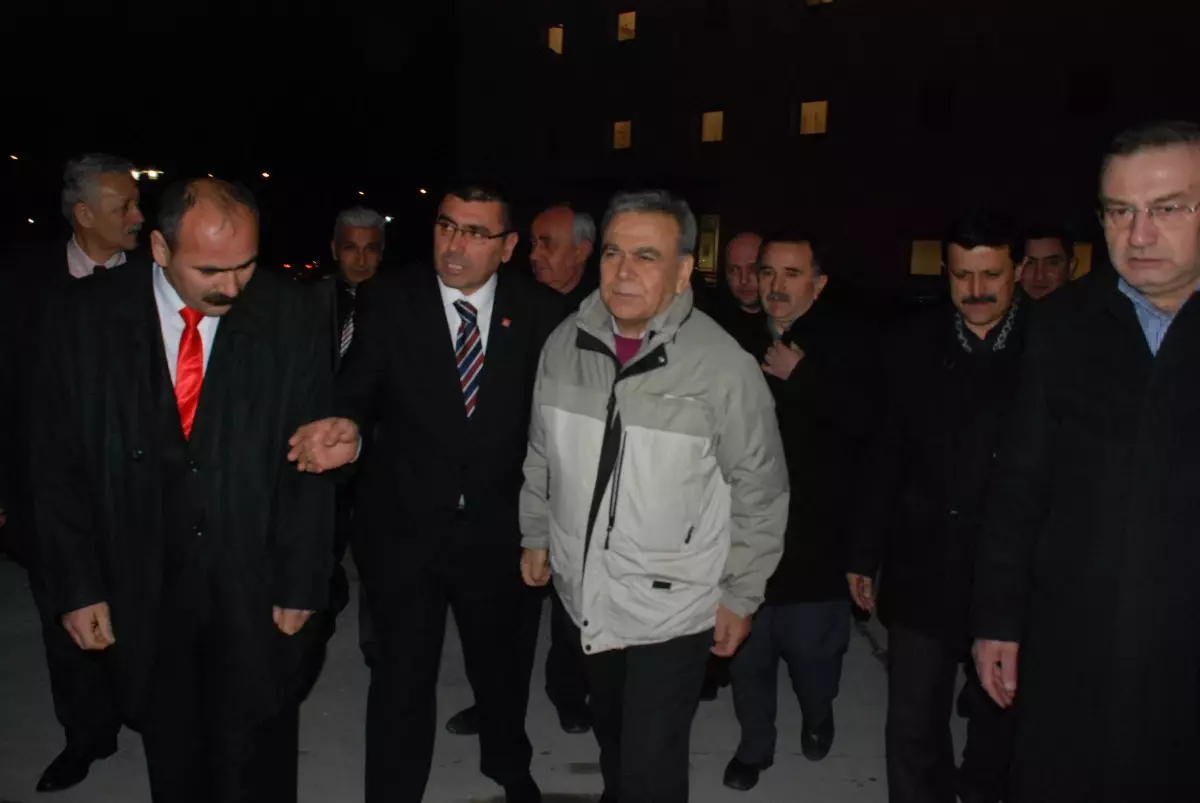 Başkan Kocaoğlu, Rahatsızlanan Annesini Görmek İçin Tokat\'a Geldi