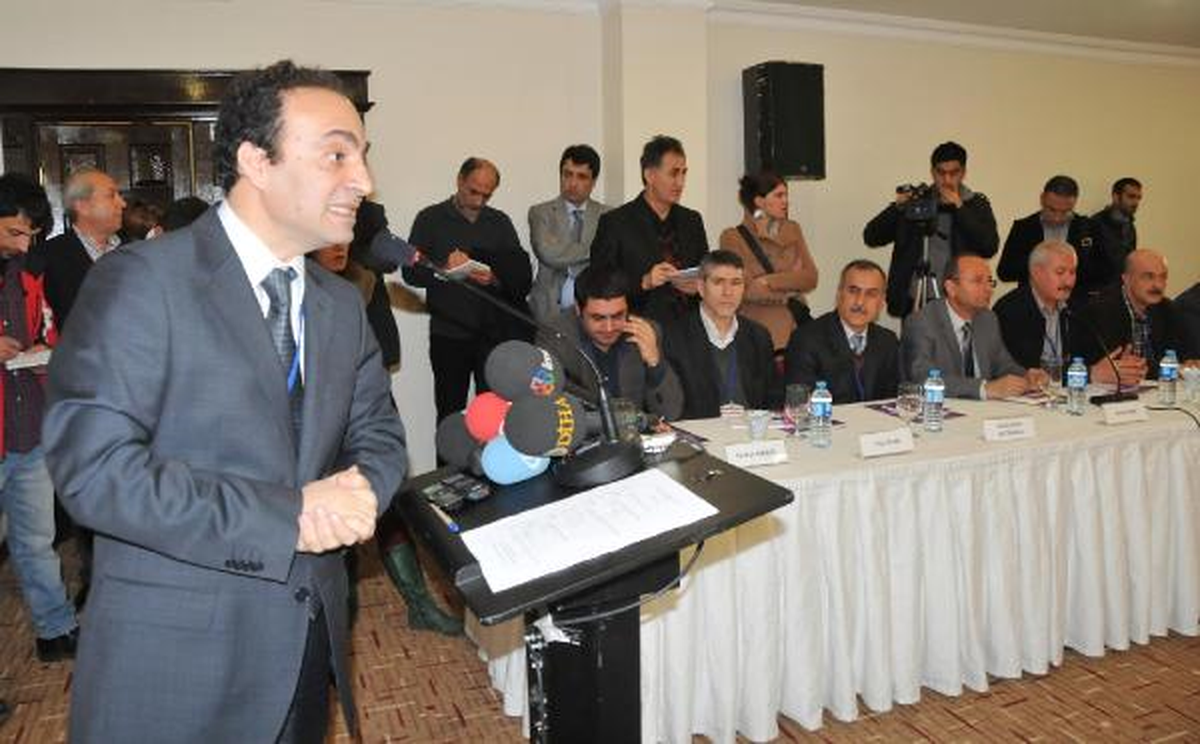 "Kürtlerin Birliği Barışın Teminatı"