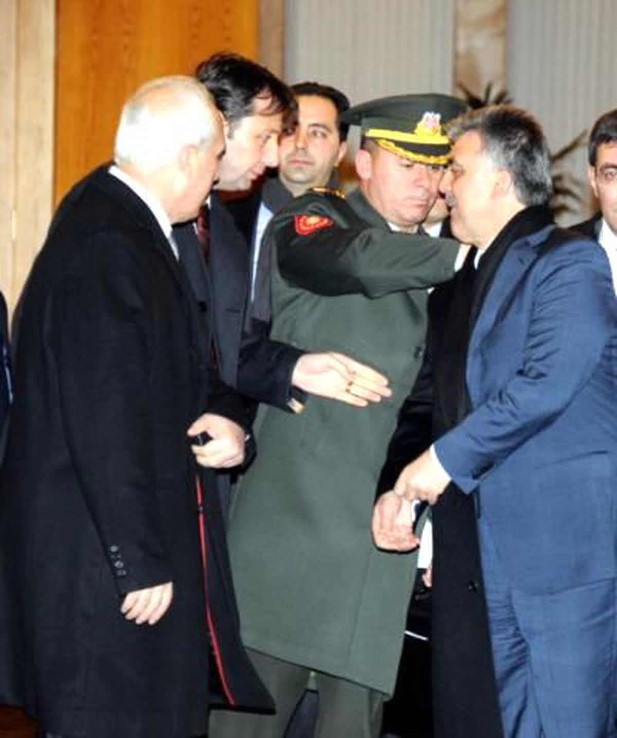Cumhurbaşkanı Gül Yurda Döndü