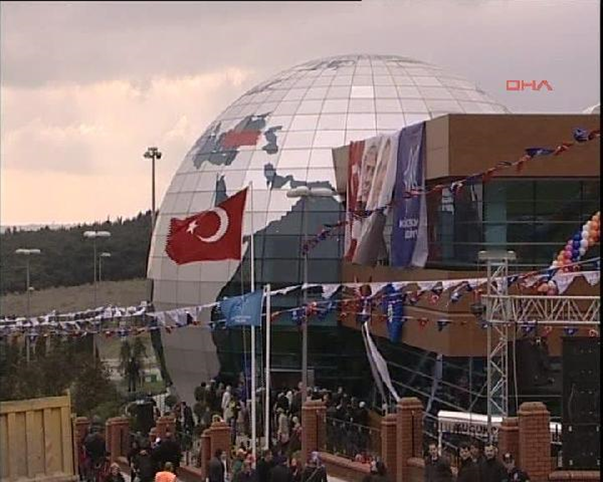 Emine Erdoğan'dan Kadına Şiddet ve Uludere Mesajı