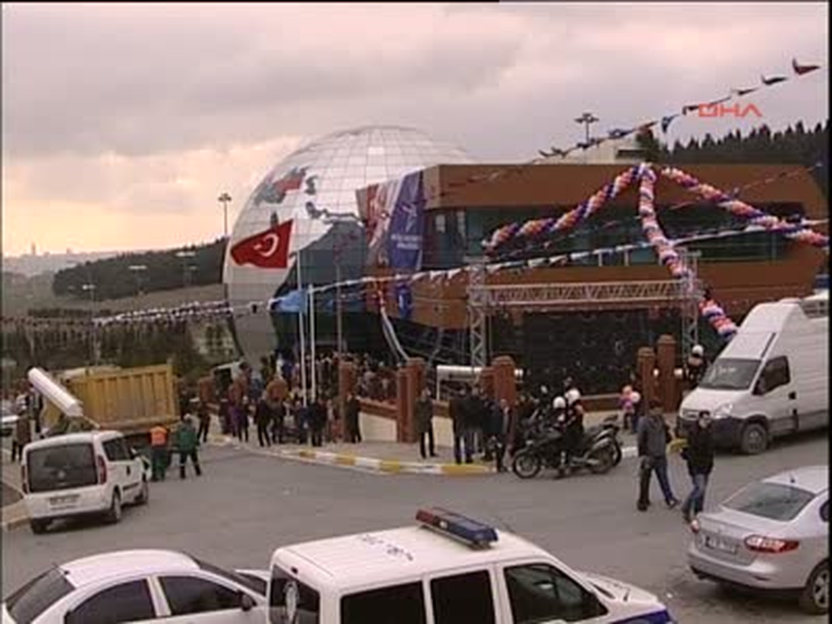 Emine Erdoğan\'dan Kadına Şiddet ve Uludere Mesajı