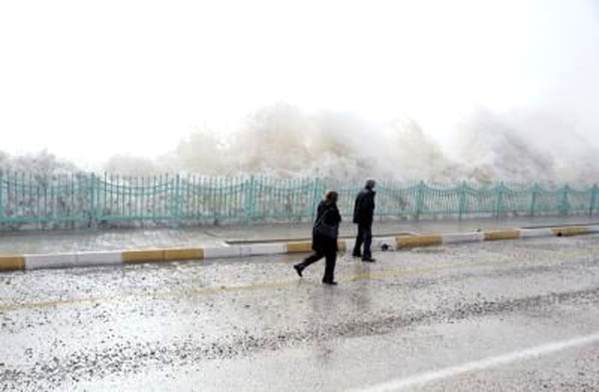 İzmir\'de Şiddetli Fırtına