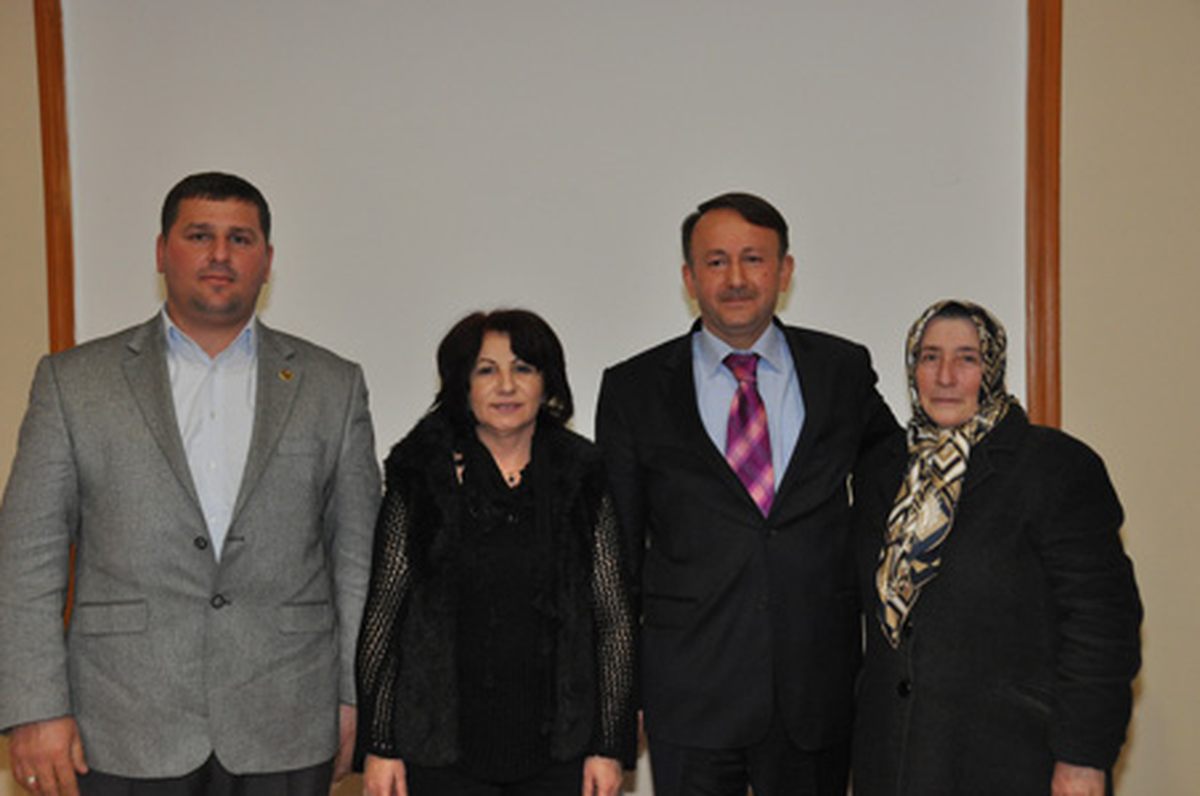 Karabalık Bayan Muhtarları Unutmadı