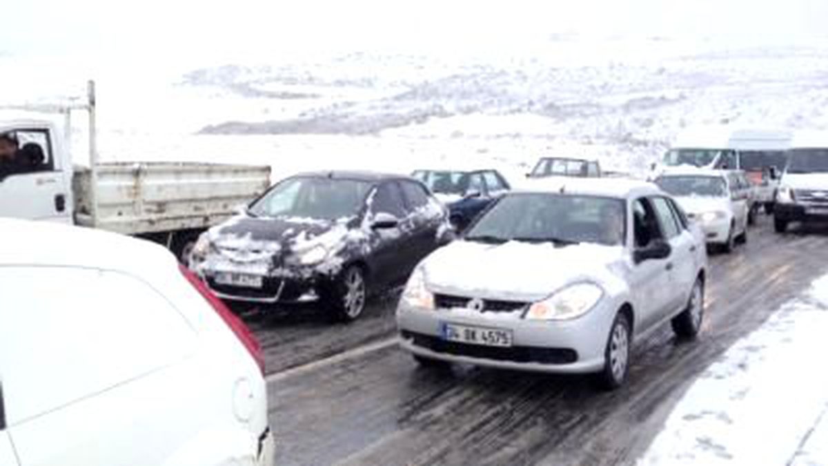 Kartal ve Beykoz\'da Kar Kalınlığı 15 Cm