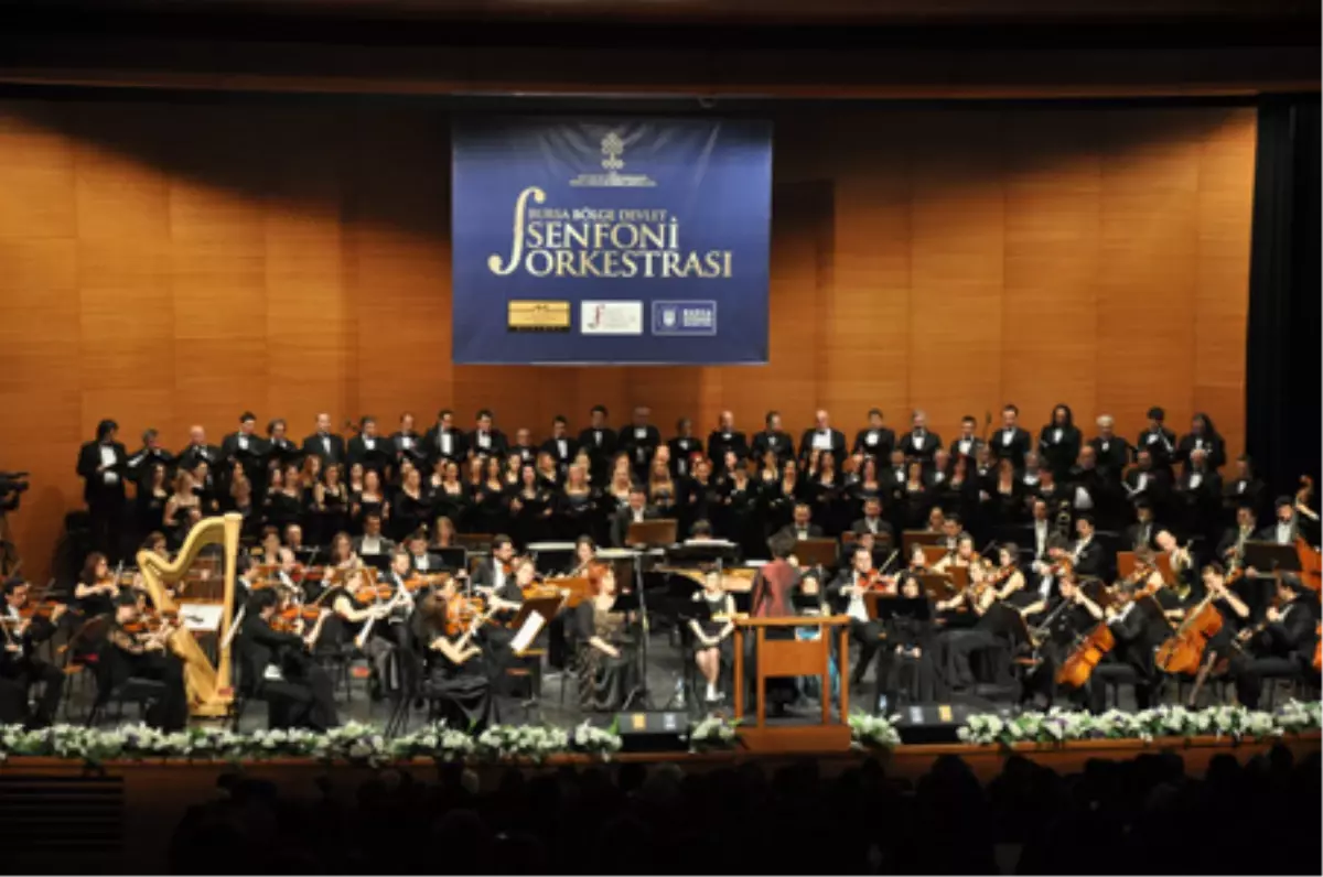 Merinos AKKM\'de Kadınlara Özel Konser