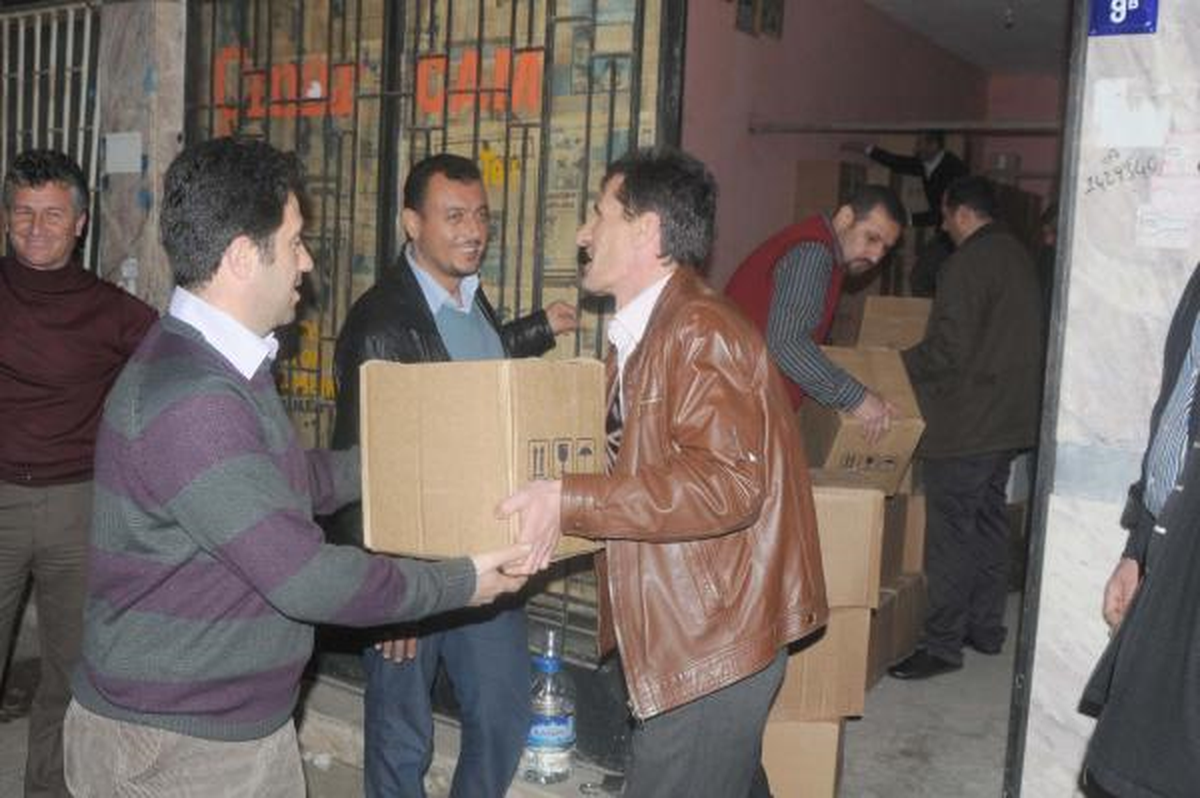 Mersin\'de 10 Bin Şişe Sahte Rakı Ele Geçirildi