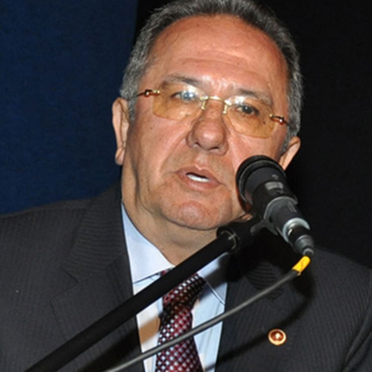 Milli Eğitim Komisyonunda 'İhanet' Tartışması
