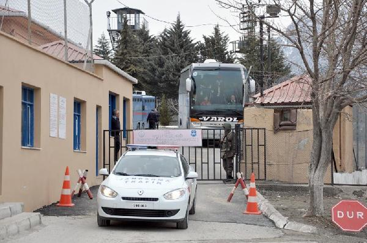 Pozantı Cezaevi\'ne Diğer Cezaevlerinden Mahkum Sevk Edilecek