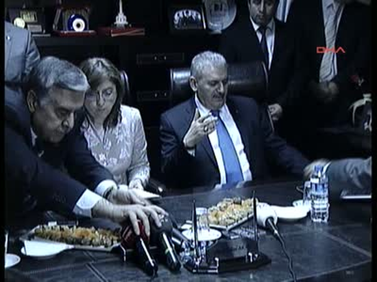 Toplum Merkezi\'ni Açtı "Bakan Fatma Şahin."