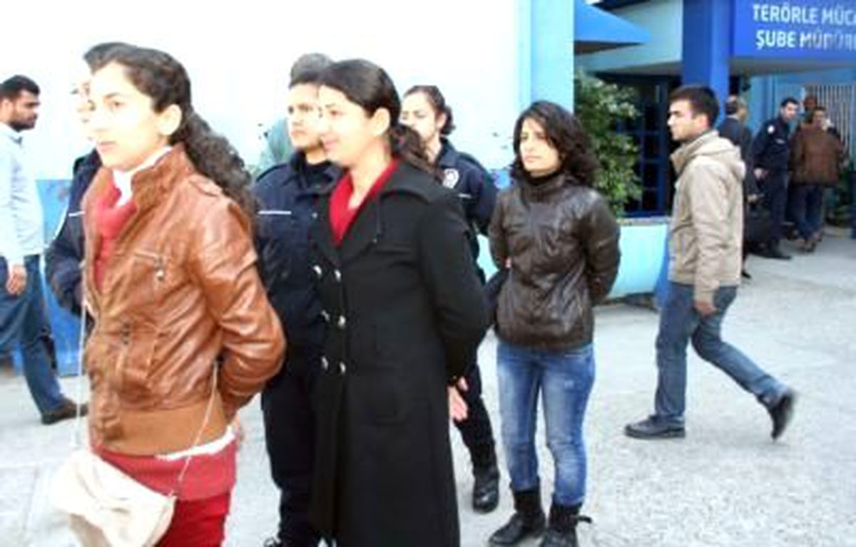 Adana\'daki Kck Operasyonunda 21 Tutuklama