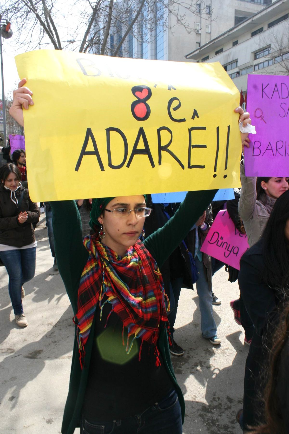 Afyonkarahisar\'da Kadınlardan Kürtçe Eylem