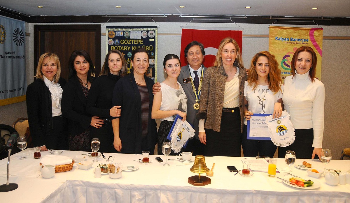 Genç Tasarımcılar Gözünü Londra ve New York\'a Dikti