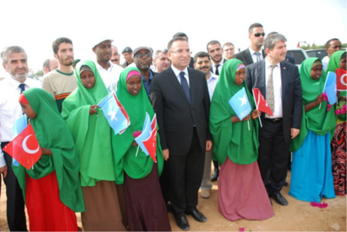 İHH, Somali\'de Cami Yaptı