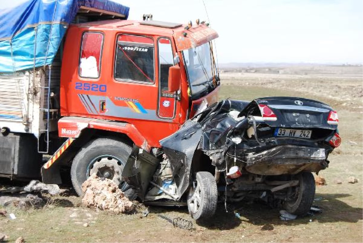 Şırnak\'ta Feci Kaza: 2 Ölü, 3 Yaralı