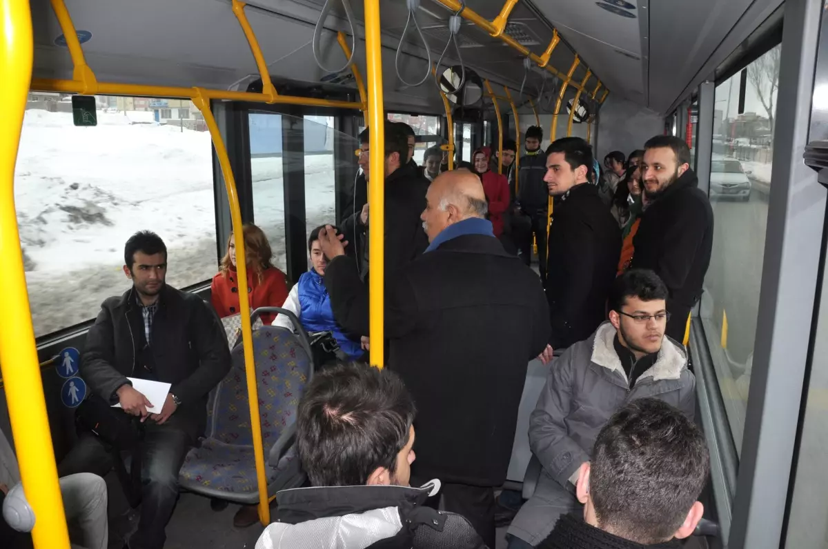 Yakutiye Kent Konseyinin Gençlerinden Tabyada Tarih Dersi