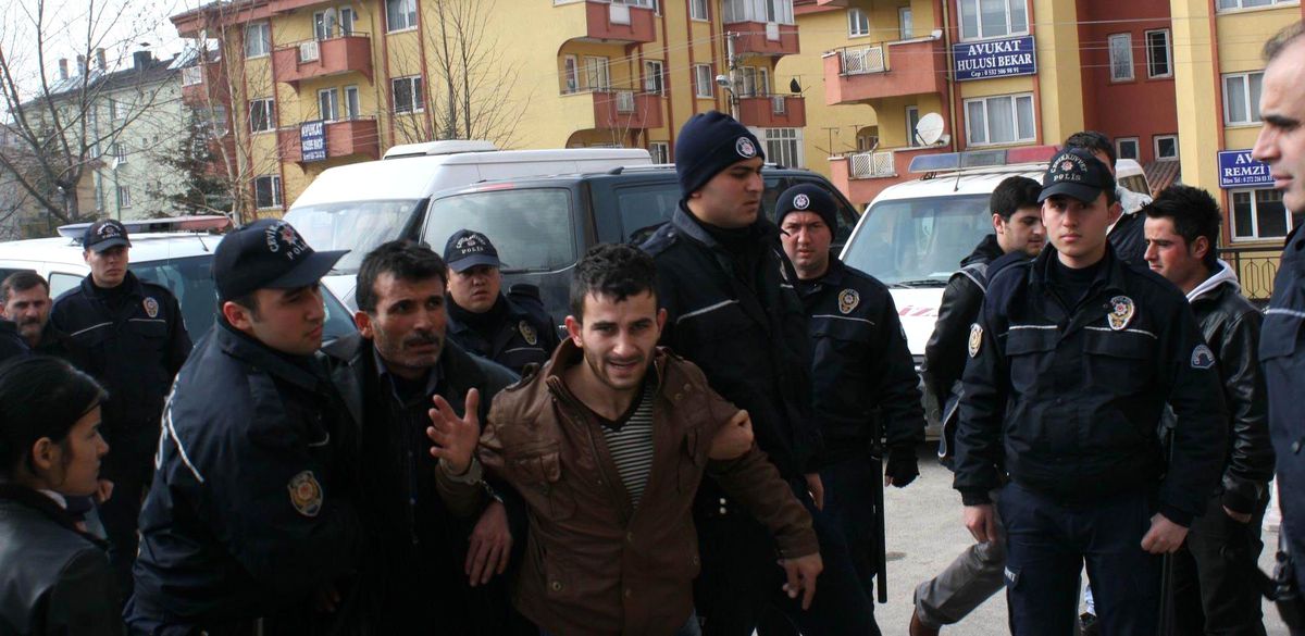 Adliyeye Çıkarılan 6 Zanlı Tutuklandı