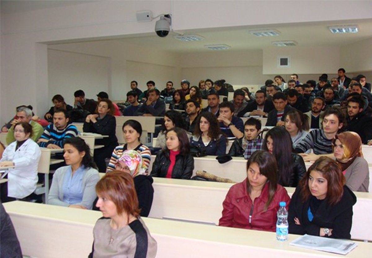 Adü\'de Mehmet Akif Anıldı