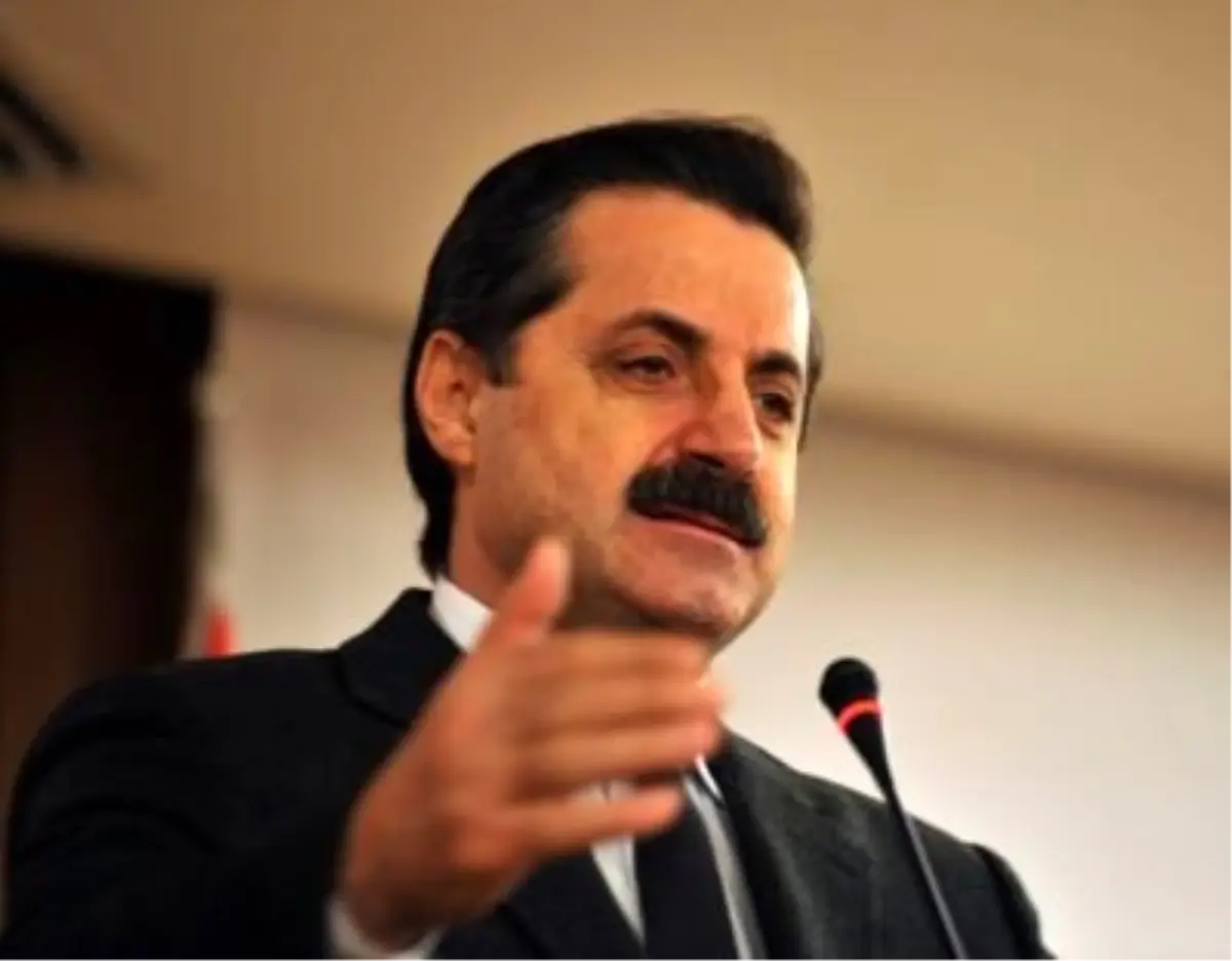 Bakan Çelik Emeklileri Kabul Etti