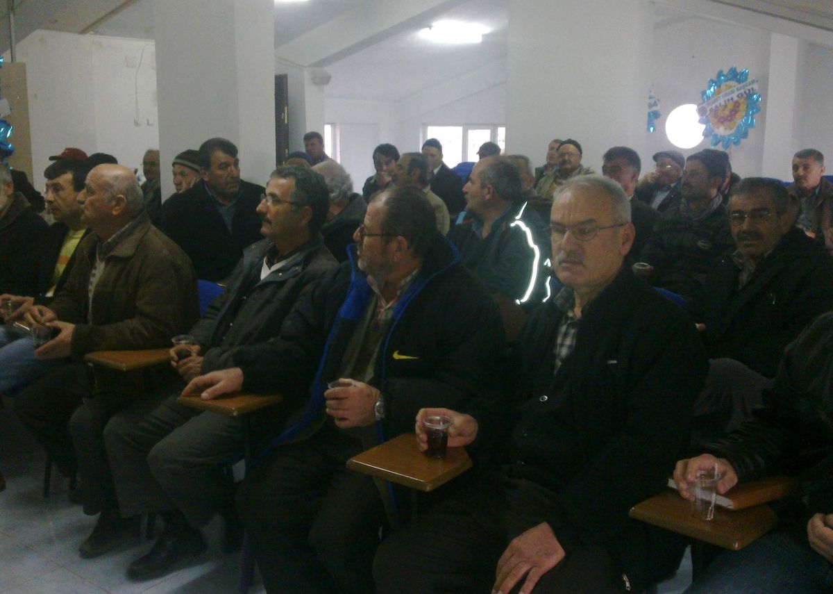 Beyşehir\'de Arıcılar Aynı Çatı Altında Buluşuyor