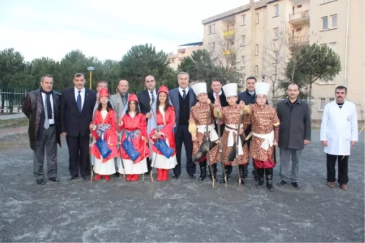 Cemal Yılmaz Demir Bilim Ve Sanat Merkezini Ziyaret Etti