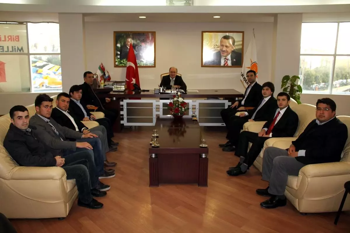 Çü Öğrenci Konseyi\'nden Yağcı\'ya Ziyaret